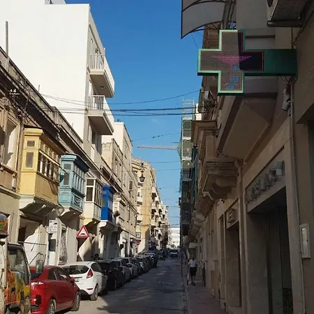 April Marie * Gzira
